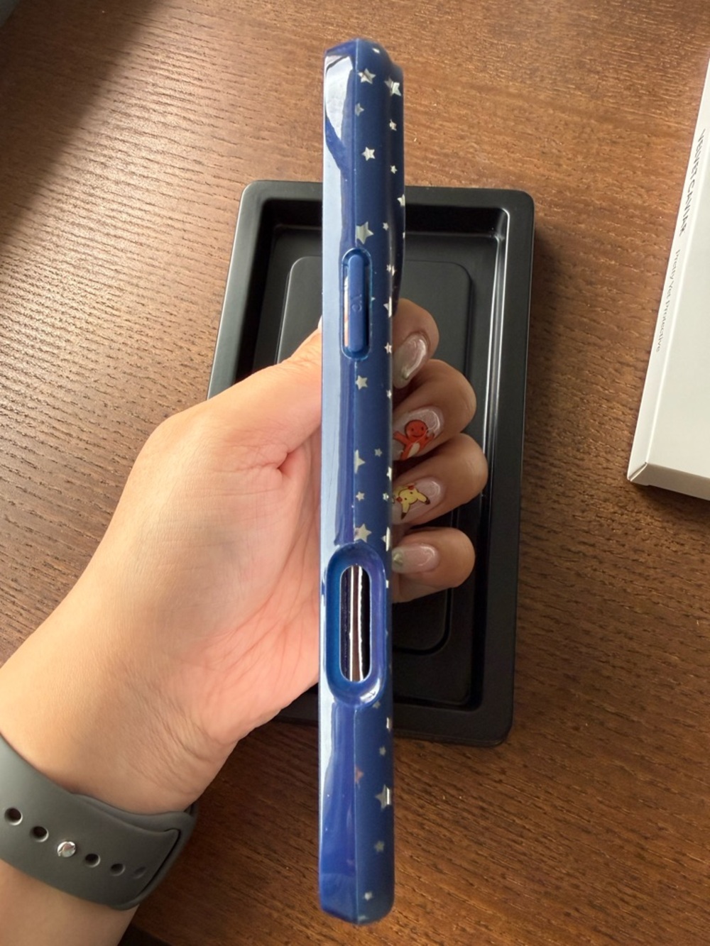 Velvet Caviar MIDNIGHT STARS IPHONE CASE - IPHONE 16 PRO MAX MagSafe Compatible - Picture 9 of 11